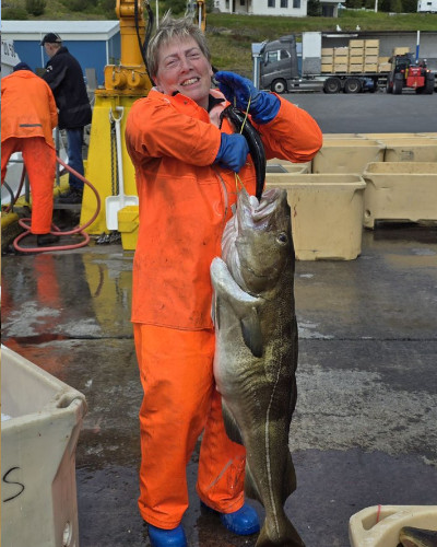 Guðrún Jóhannesdóttir með 15,9 kg þorsk.